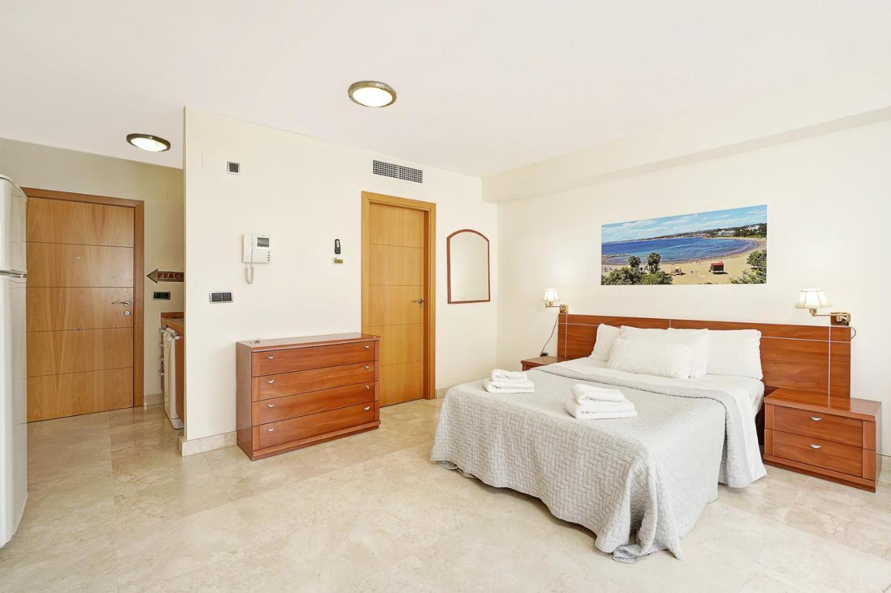 Apartamento En 1ª Linea De Playa, Estepona Centro Kültér fotó